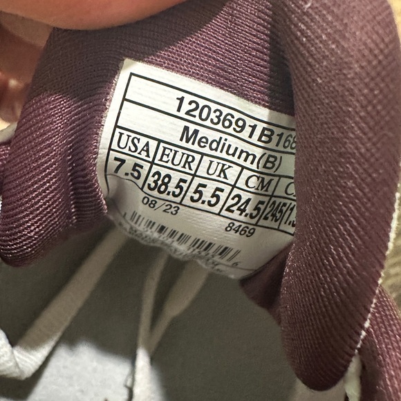 Brooks Glycerin 20 Women’s Running Shoes Size 7.5 White Purple - Picture 10 of 11